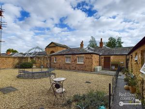 Communal Garden- click for photo gallery